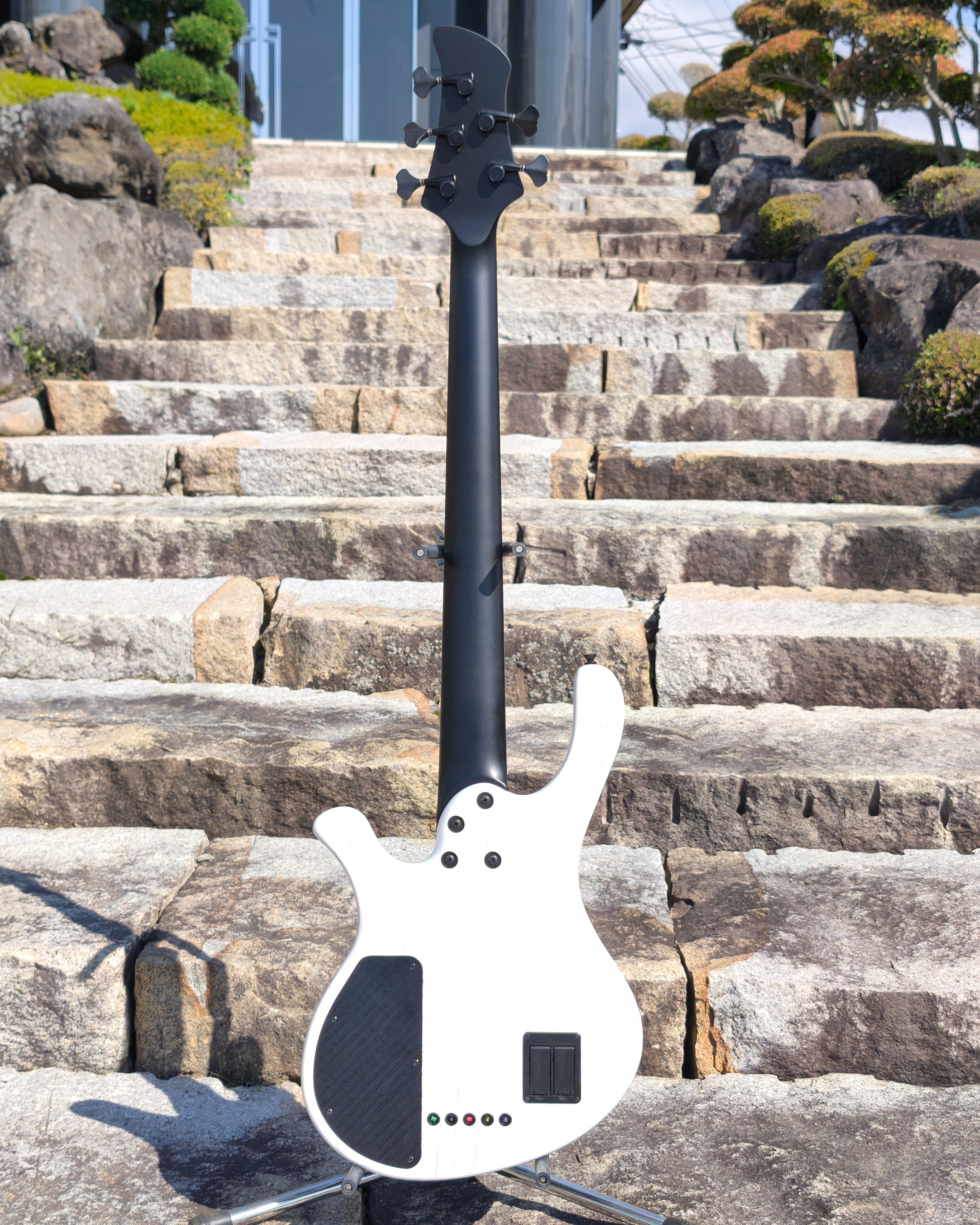 KUSABI-II 5strings / Matte White 限定モデル