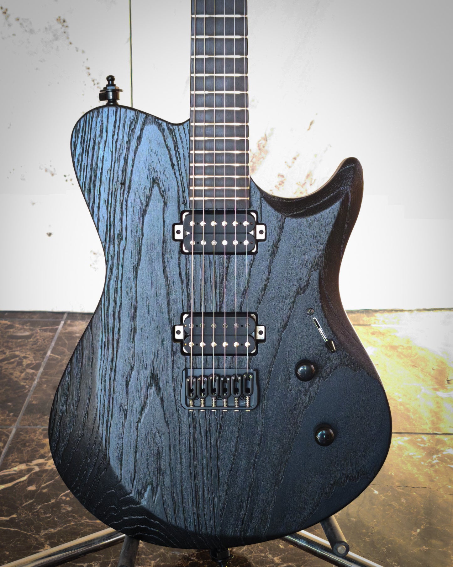 MOTIVE-II 6strings / Grind Black